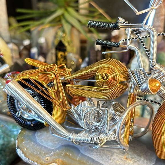 🔥SALE🔥 Wire Wrapped Motorcycle! Hand Made! - Picture 12 of 13